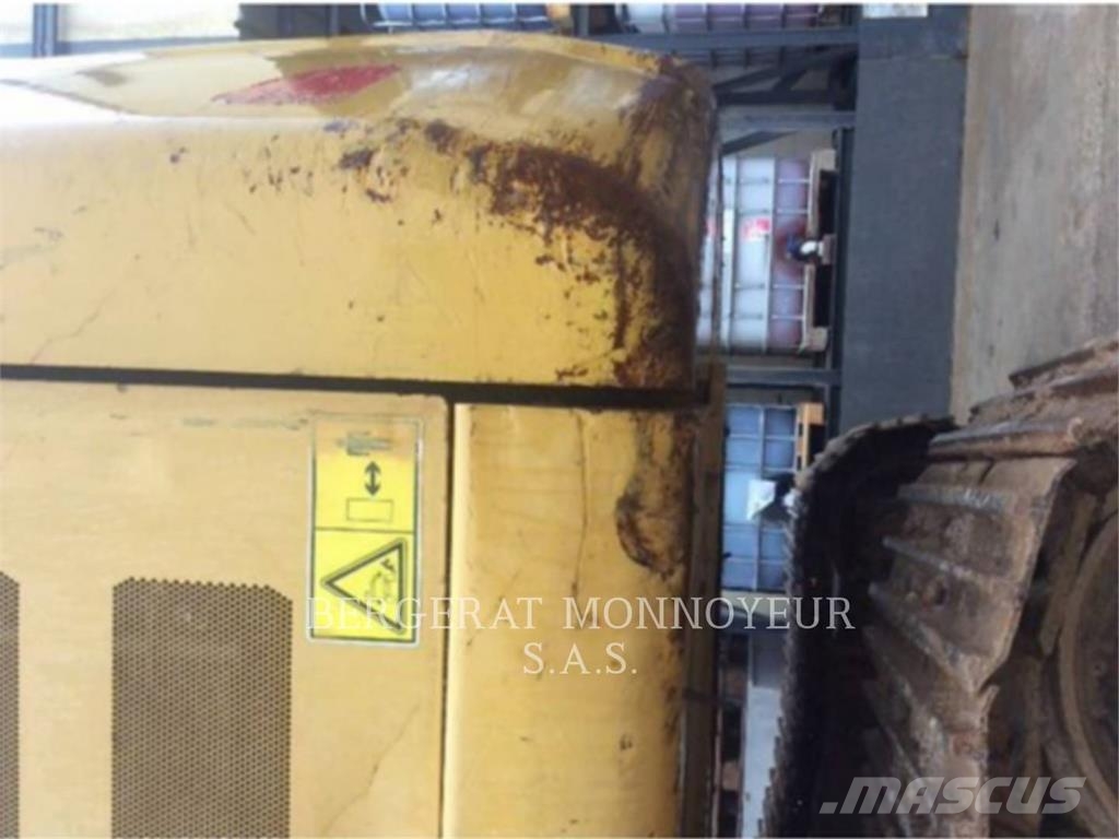 CAT 320F Bagri goseničarji