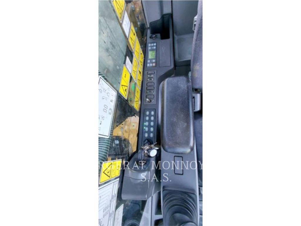 CAT 320F Pelle sur chenilles