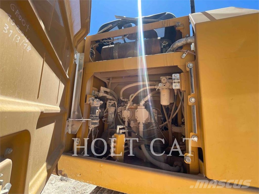 CAT 320FL Bagri goseničarji