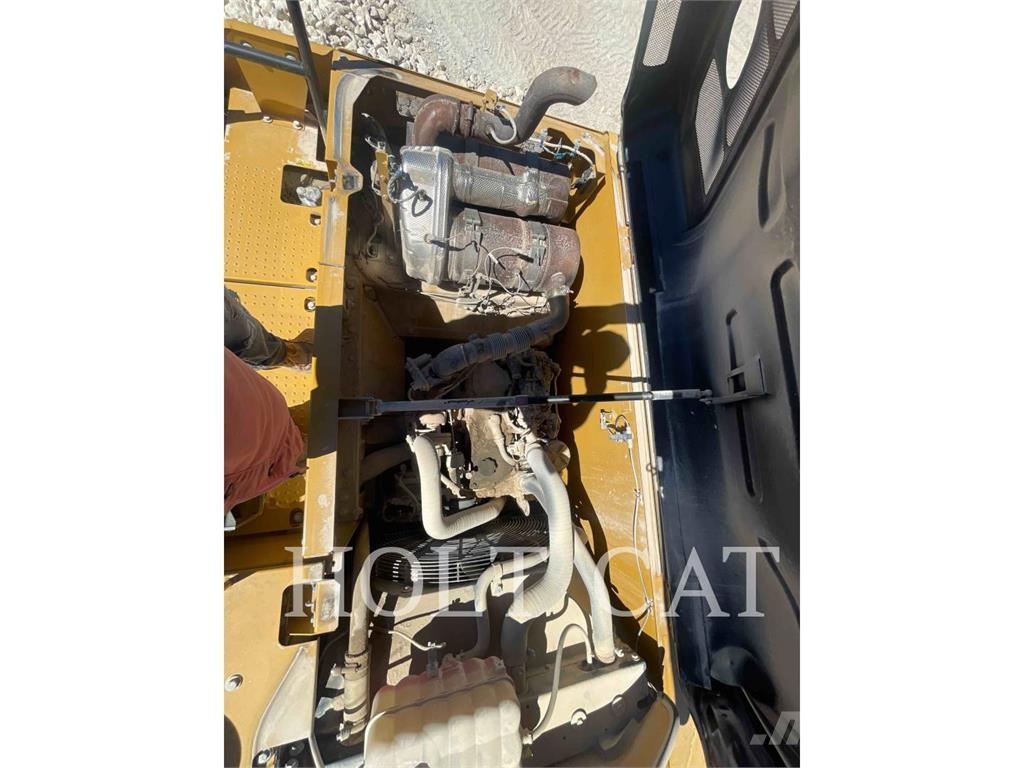 CAT 320FL Bagri goseničarji