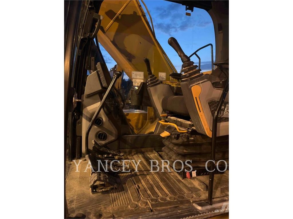 CAT 320GC 履带挖掘机