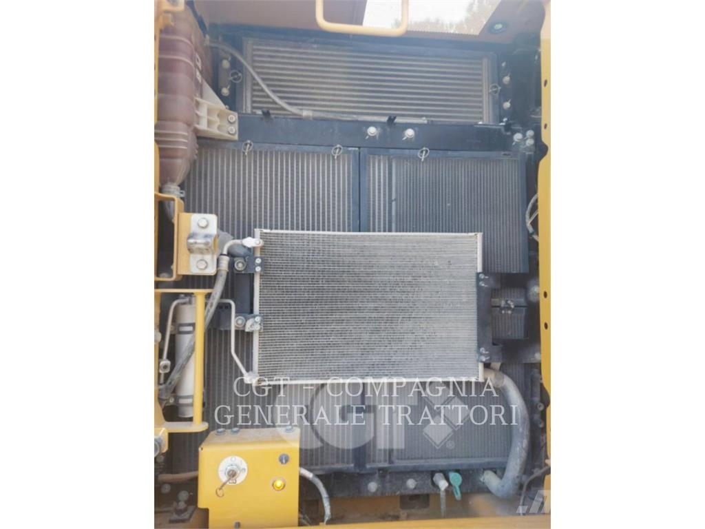 CAT 320GC LN Paletli ekskavatörler