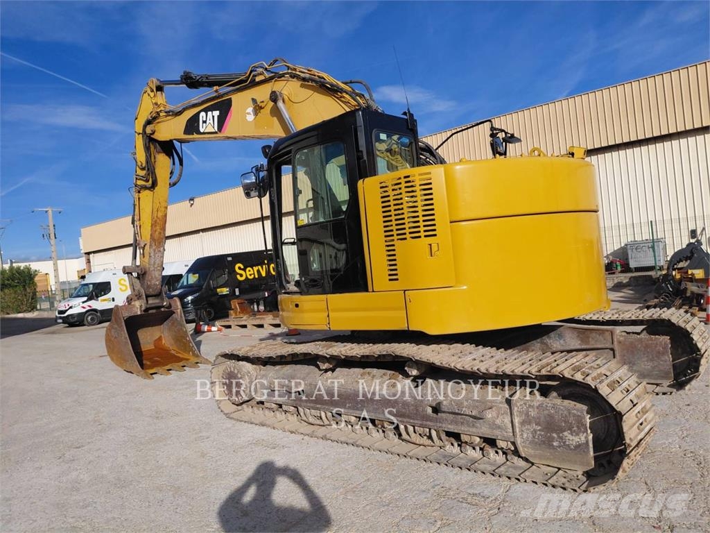 CAT 321D CR Pelle sur chenilles