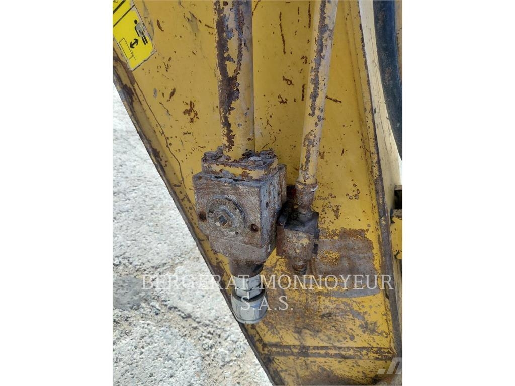 CAT 321D CR Pelle sur chenilles