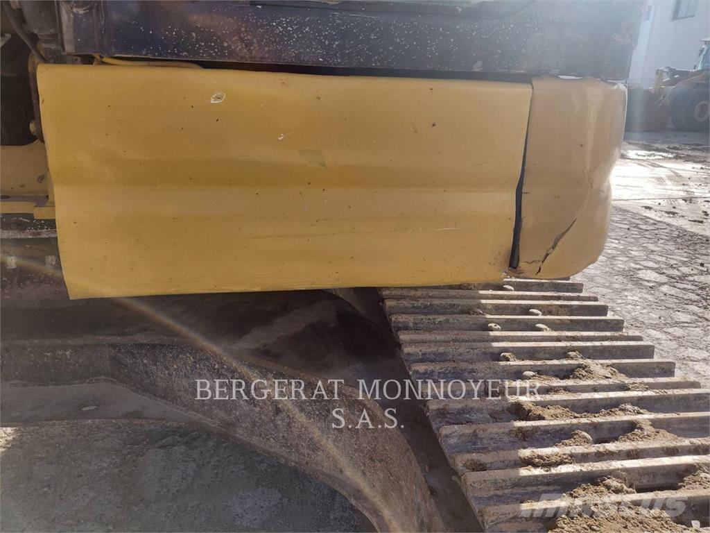CAT 321D CR Pelle sur chenilles