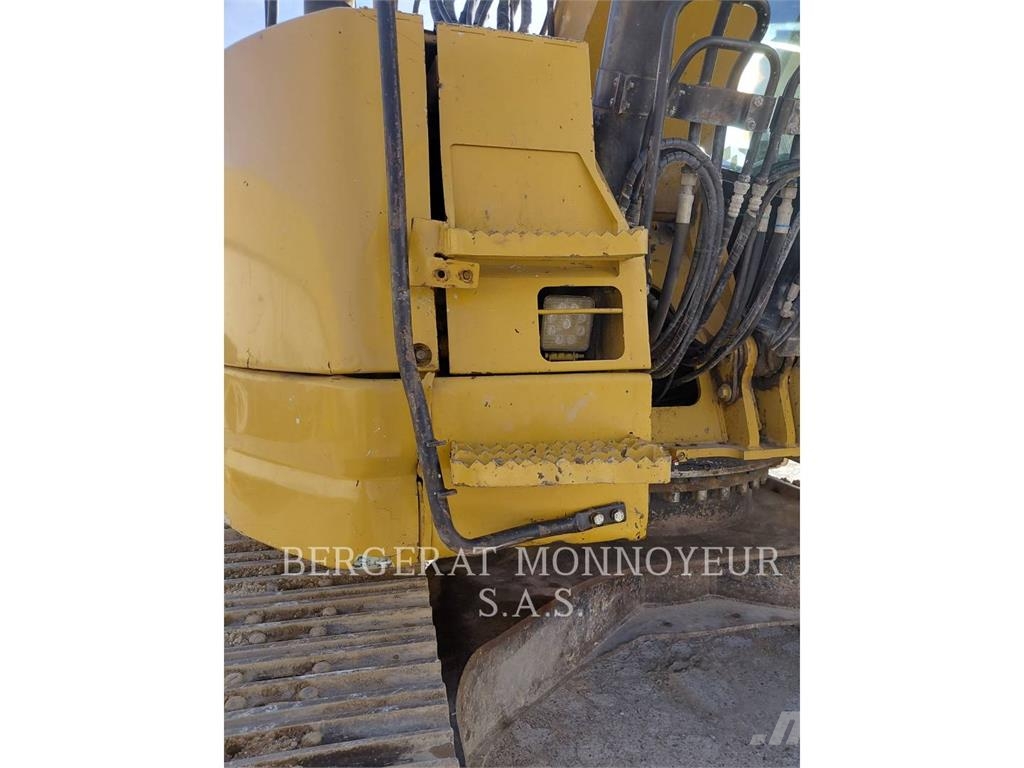 CAT 321D CR Pelle sur chenilles