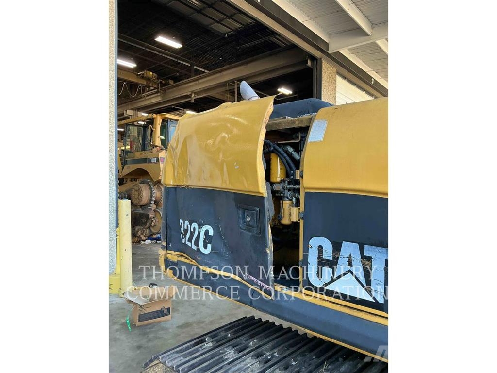 CAT 322CL Kāpurķēžu ekskavatori