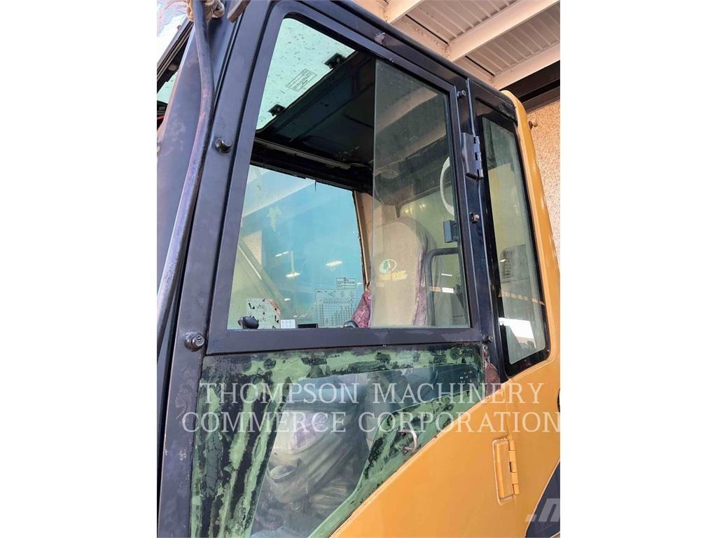 CAT 322CL Kāpurķēžu ekskavatori