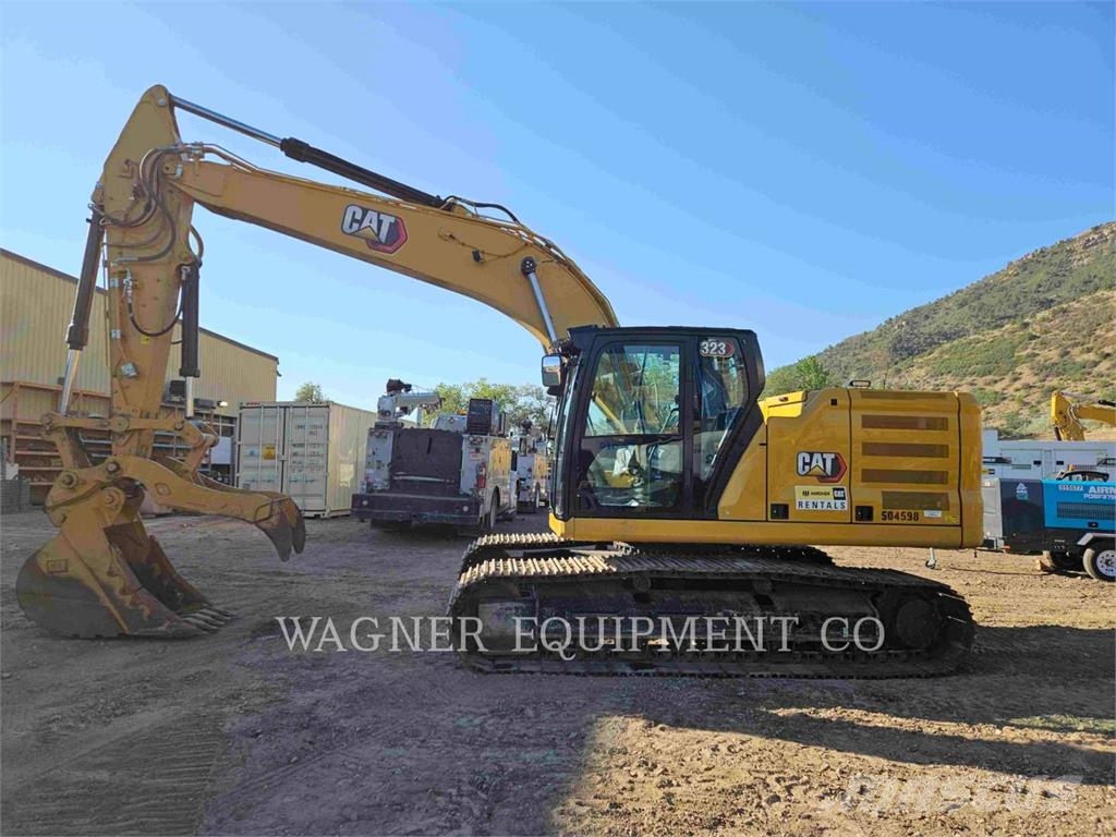CAT 323 Lánctalpas kotrók