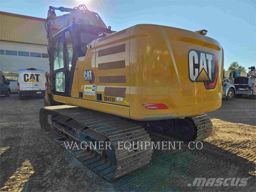 CAT 323 Lánctalpas kotrók