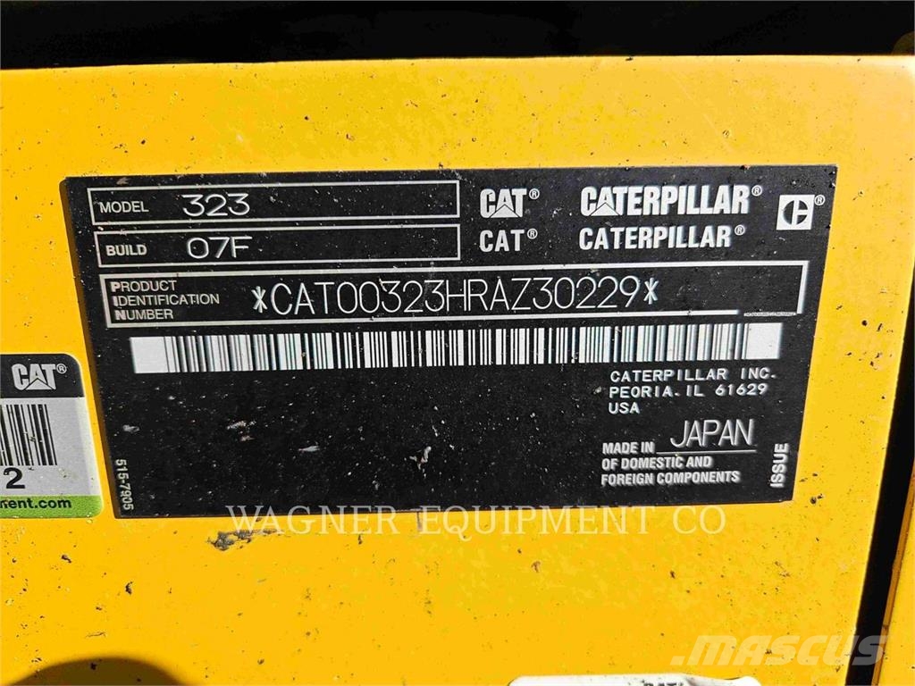 CAT 323 Lánctalpas kotrók
