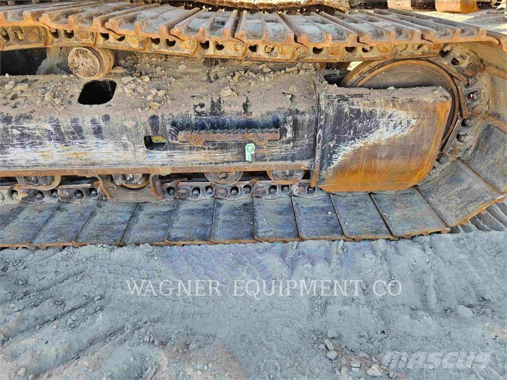 CAT 323 Bagri goseničarji