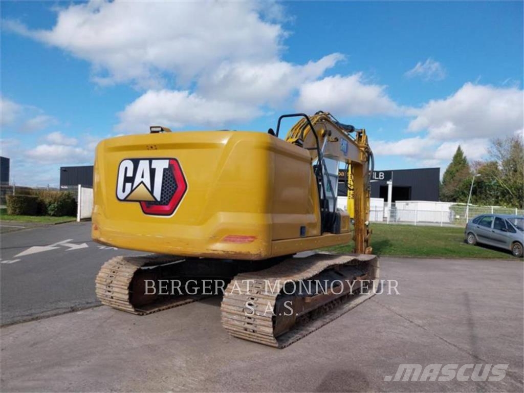 CAT 323 Vikšriniai ekskavatoriai