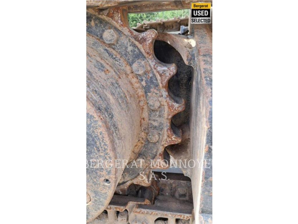 CAT 323 Escavatori cingolati