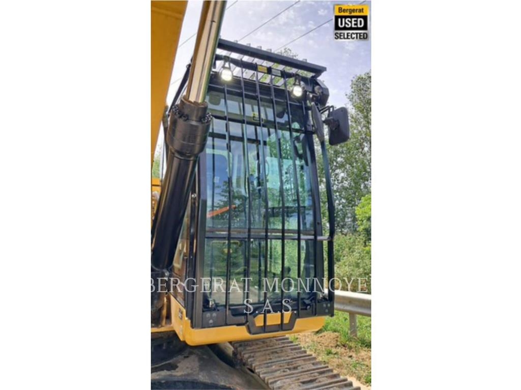 CAT 323 Escavatori cingolati