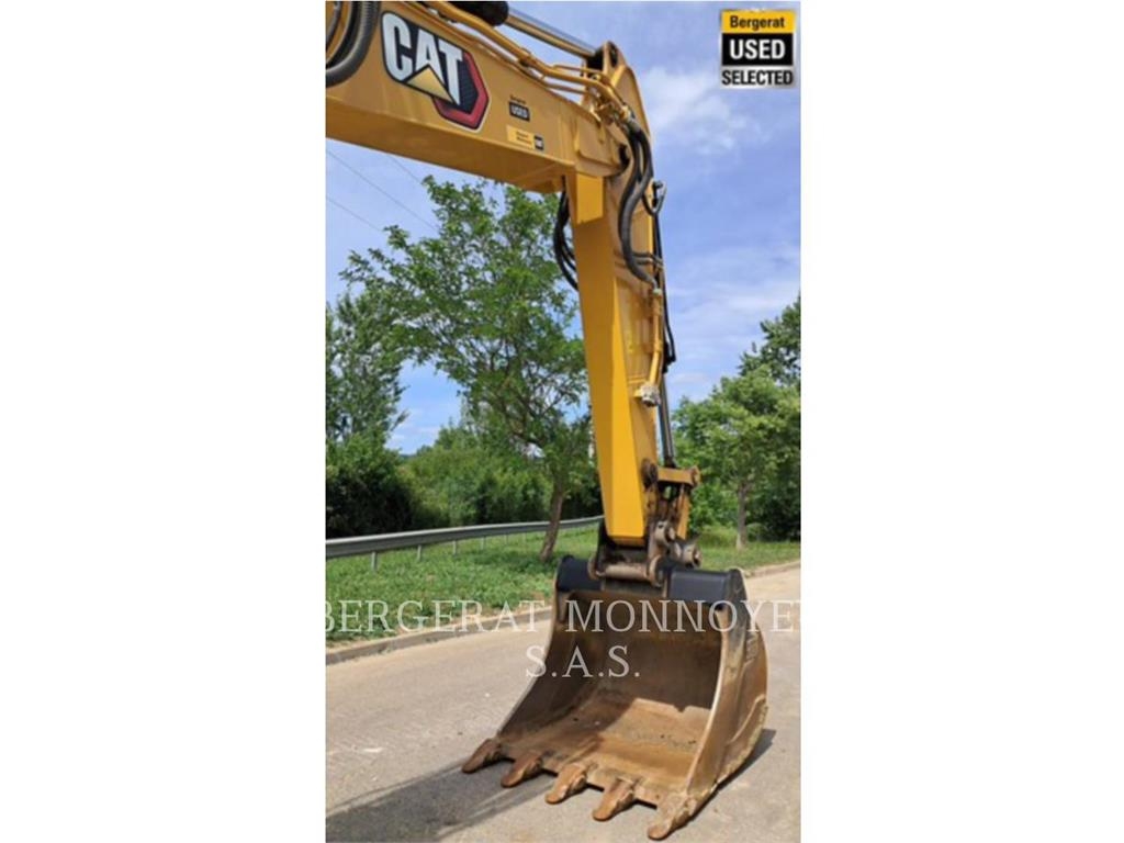 CAT 323 Escavatori cingolati