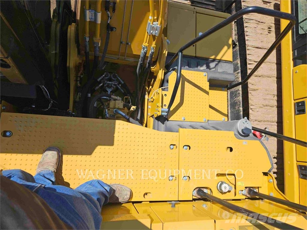 CAT 323 Bandgrävare