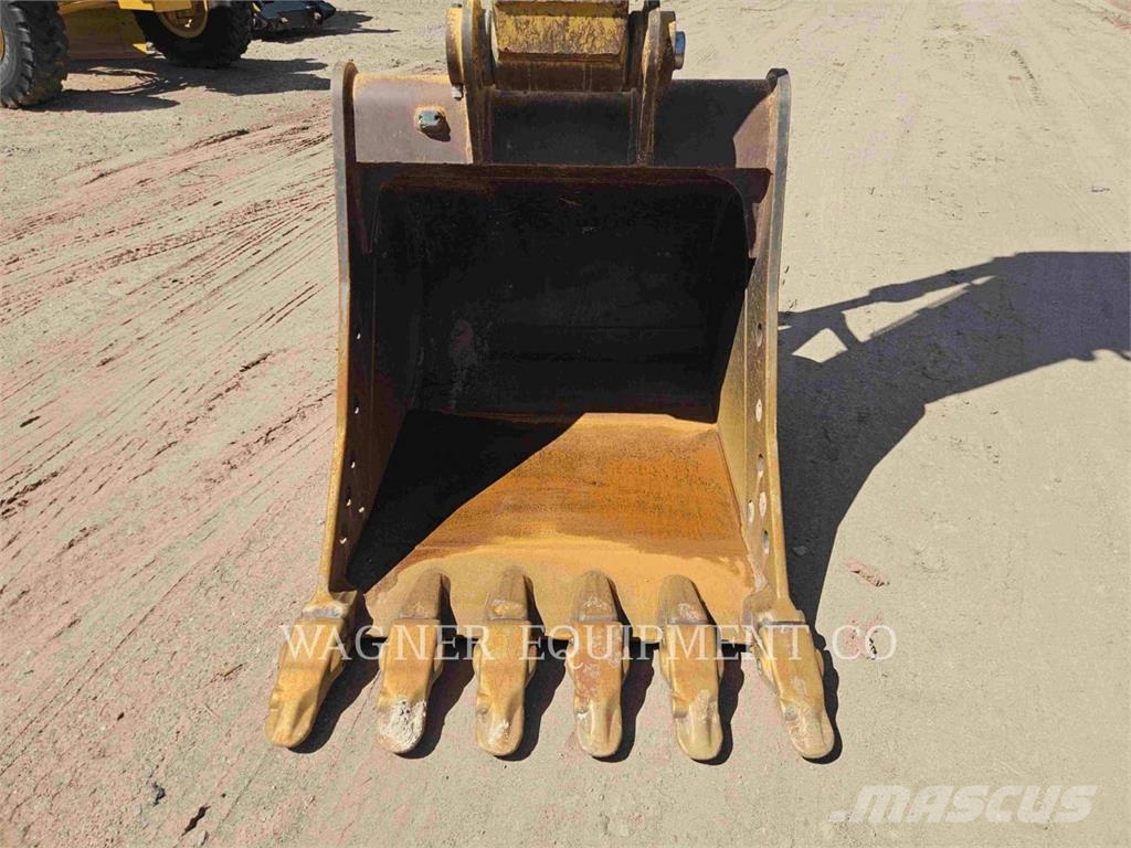 CAT 323 Bandgrävare