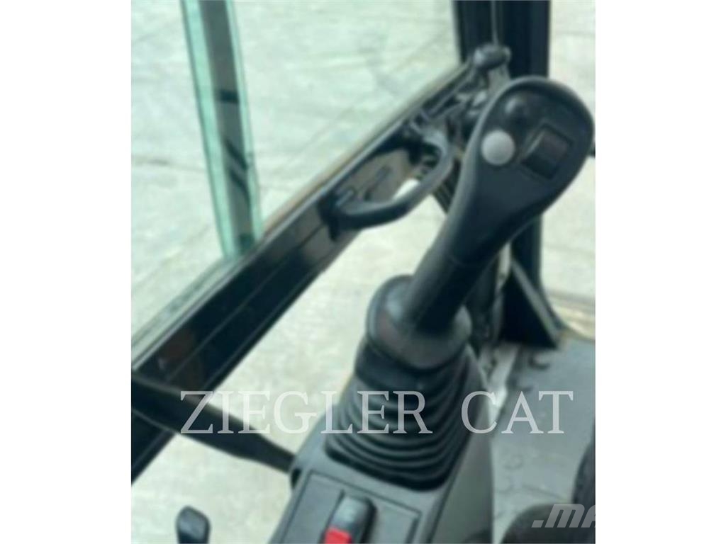 CAT 323 Excavadoras sobre orugas