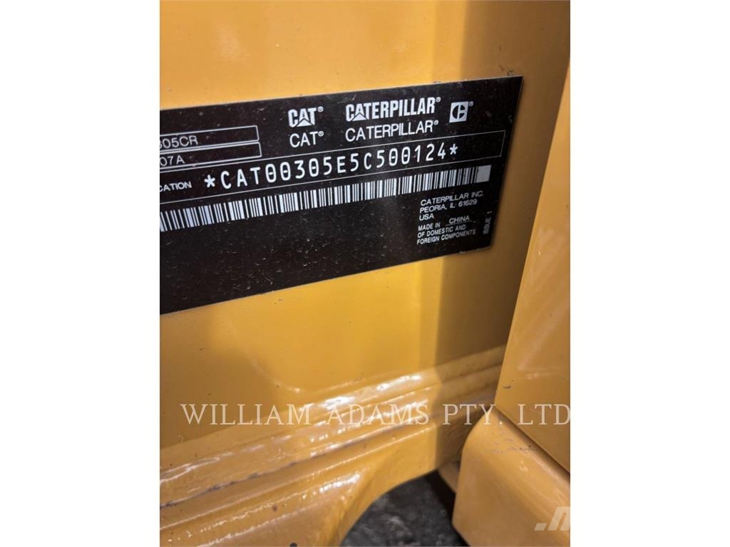 CAT 323 حفارات زحافة