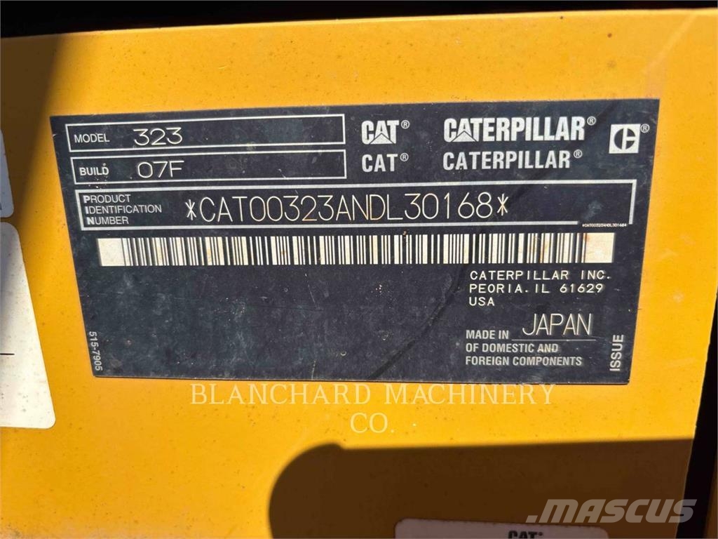 CAT 323 Gravemaskiner på larvebånd