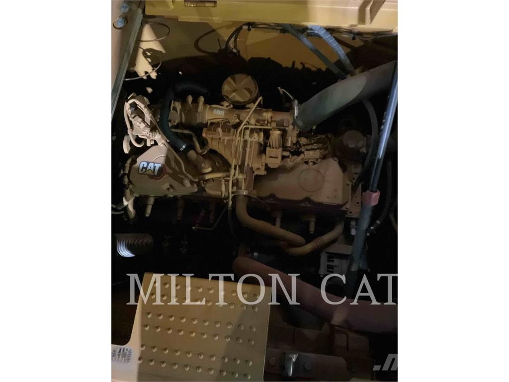 CAT 323 Bandgrävare