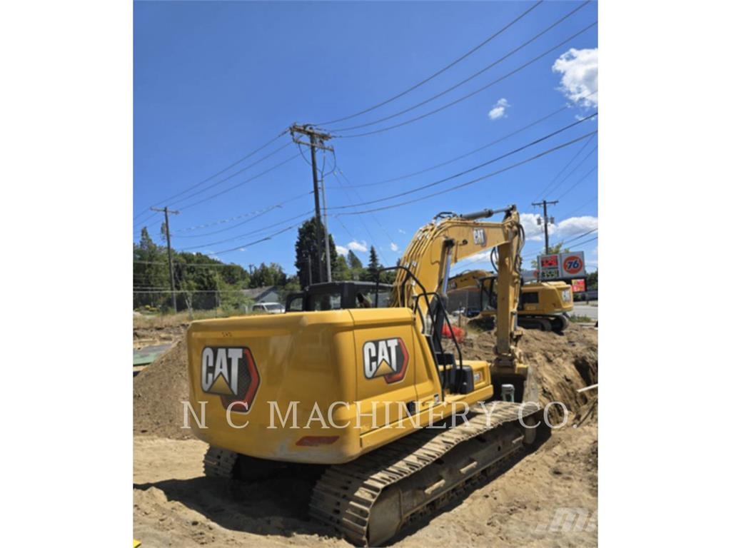 CAT 323 Pelle sur chenilles