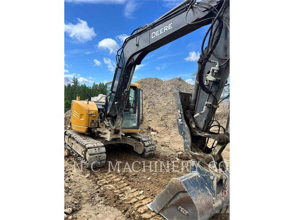 CAT 323 Pelle sur chenilles