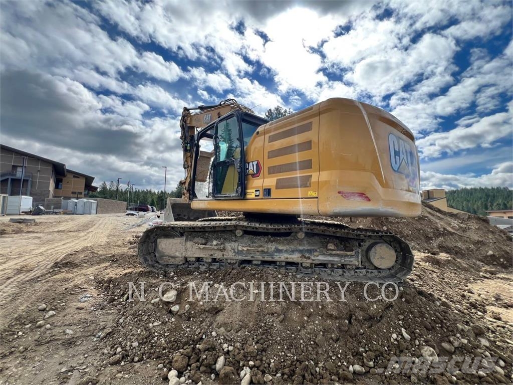 CAT 323 Pelle sur chenilles