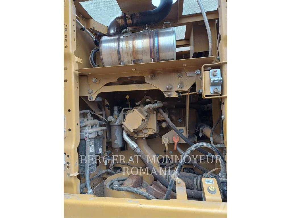 CAT 323-07 Rupsgraafmachines