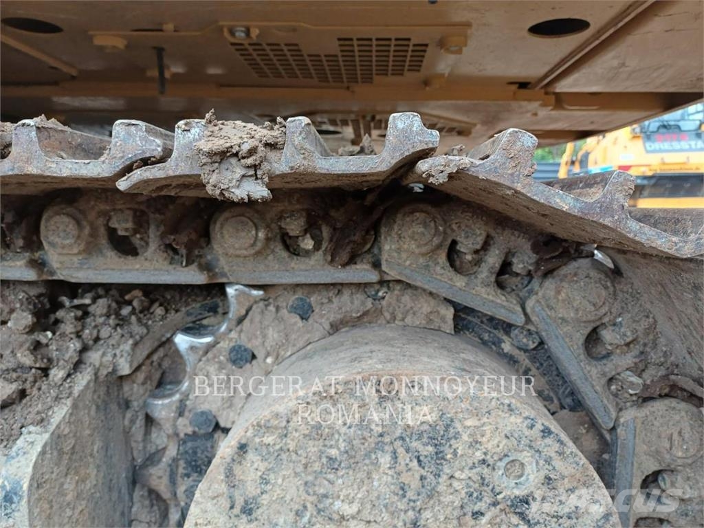 CAT 323-07 Rupsgraafmachines