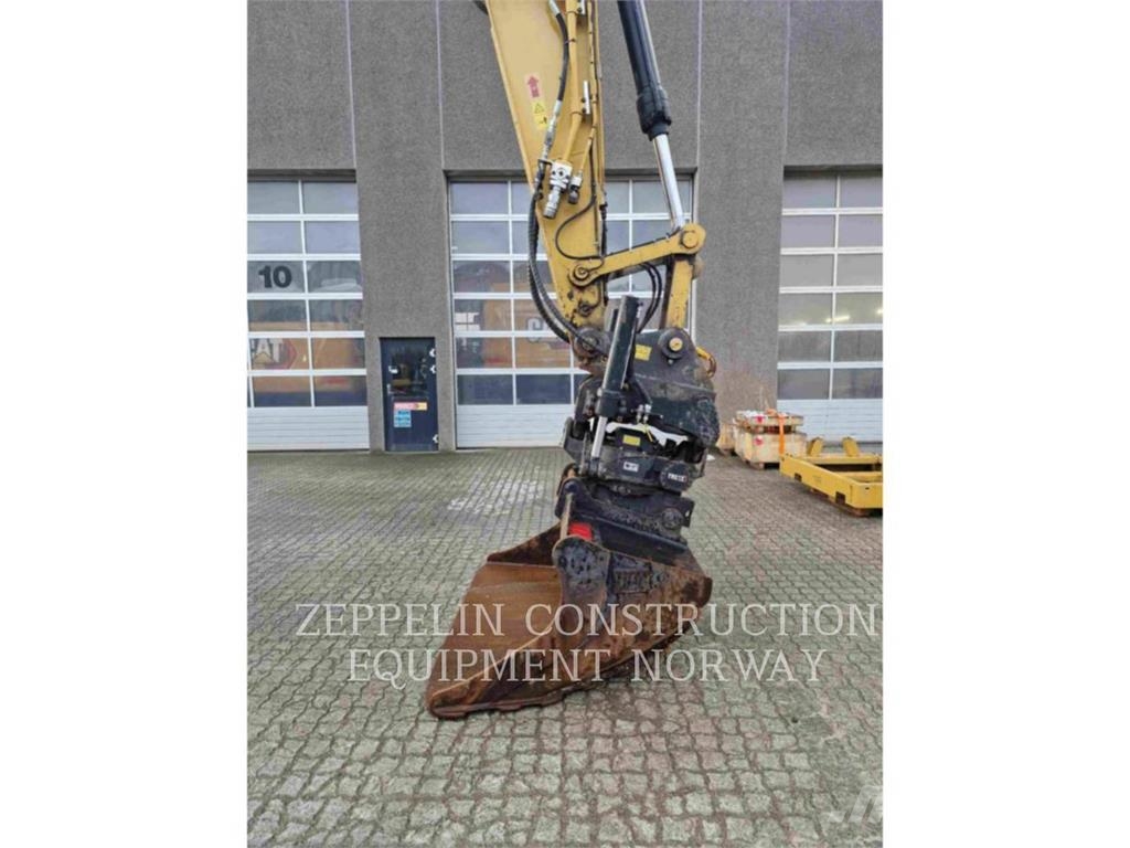 CAT 323-07 Bagri goseničarji