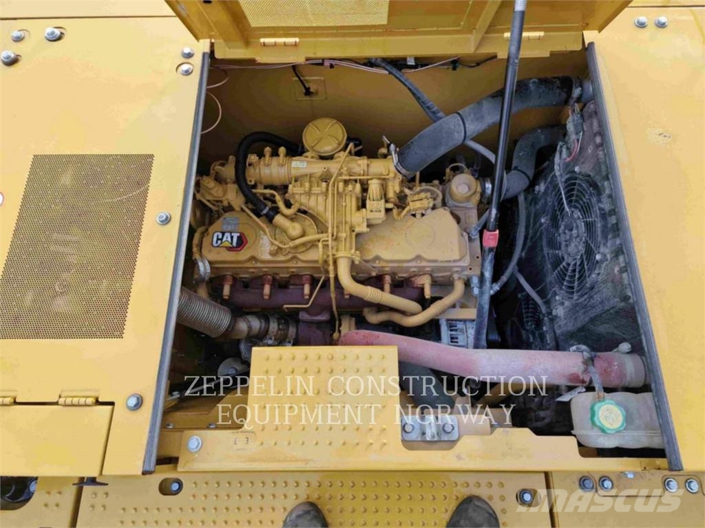 CAT 323-07 Bagri goseničarji