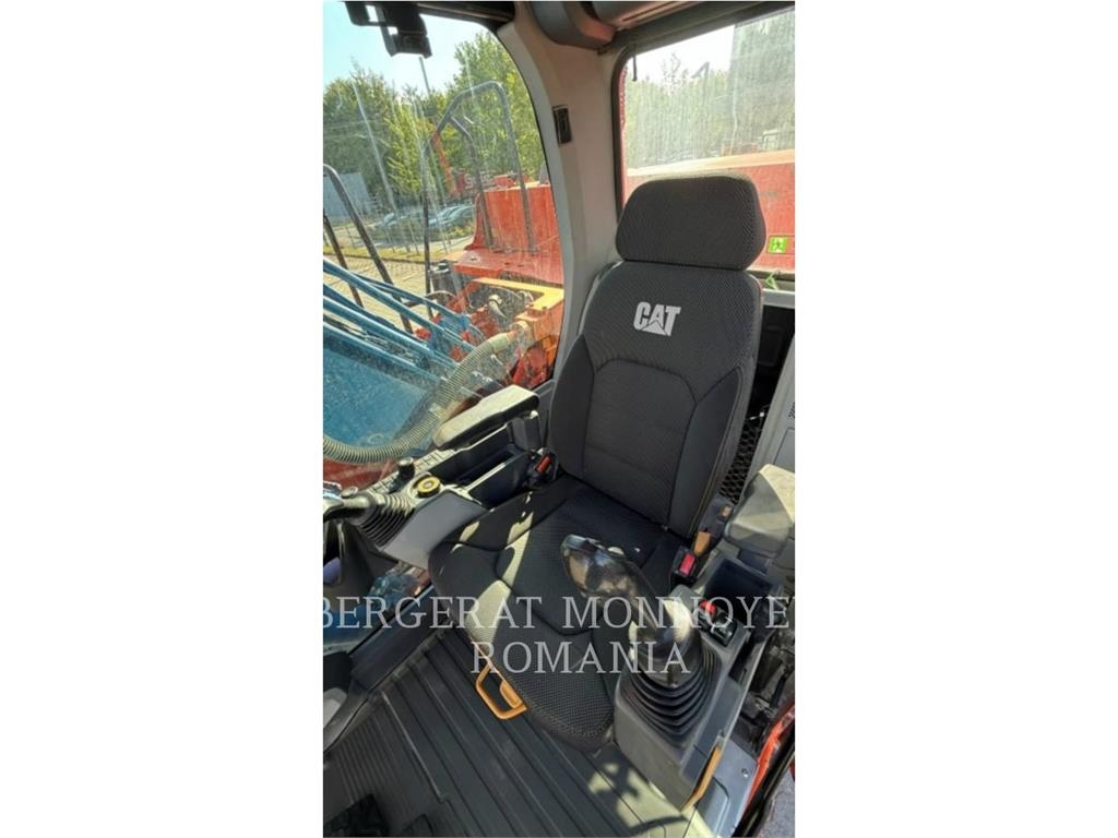 CAT 323-07 履带挖掘机