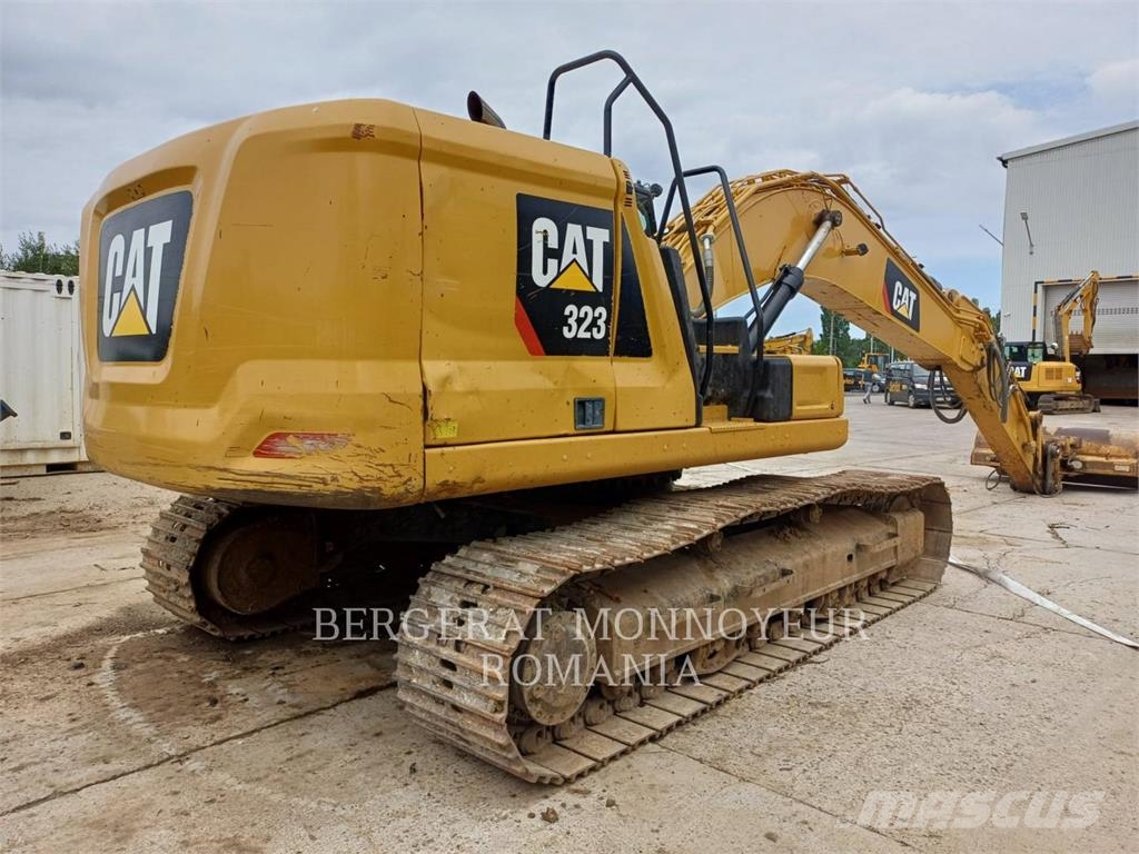 CAT 323-07 Rupsgraafmachines