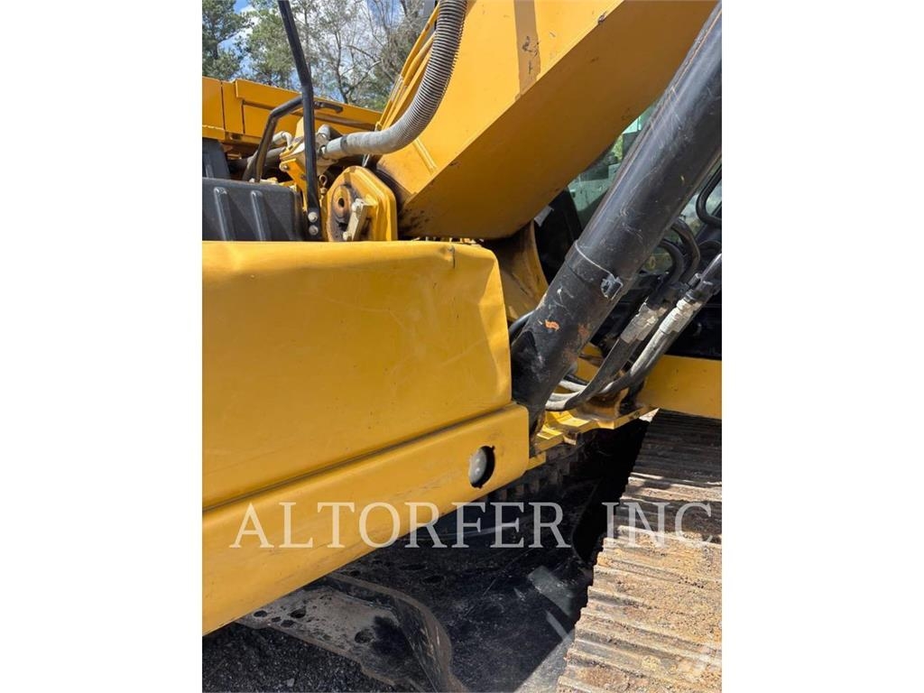 CAT 323-07 Gravemaskiner på larvebånd