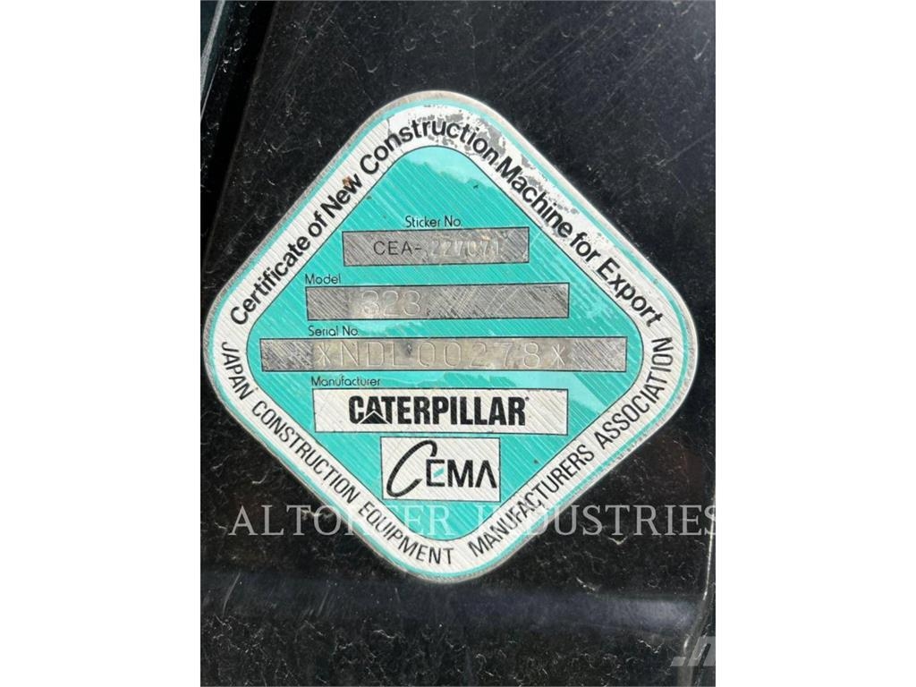 CAT 323-07 Bagri goseničarji