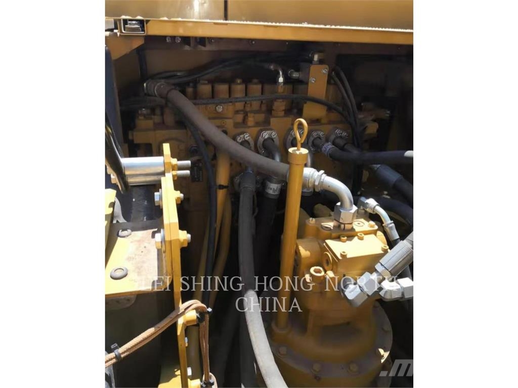 CAT 323-07 Escavadeiras de esteiras