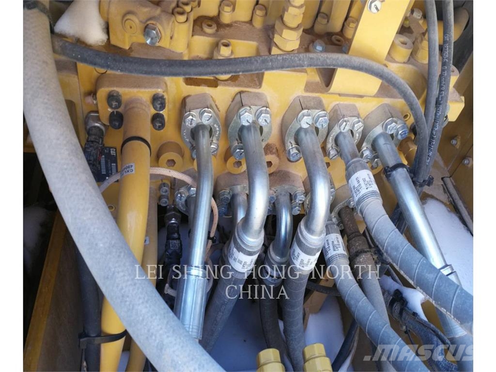 CAT 323-07 Escavadeiras de esteiras