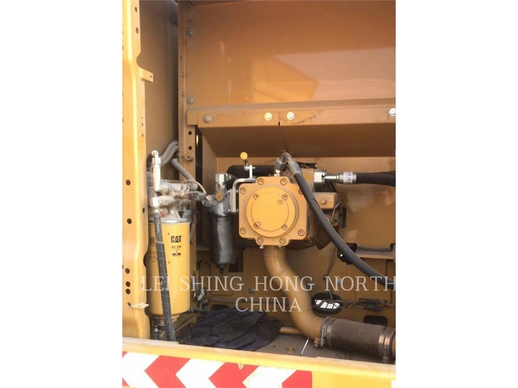 CAT 323-07 Escavadeiras de esteiras