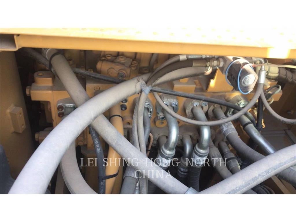 CAT 323-07 Escavadeiras de esteiras