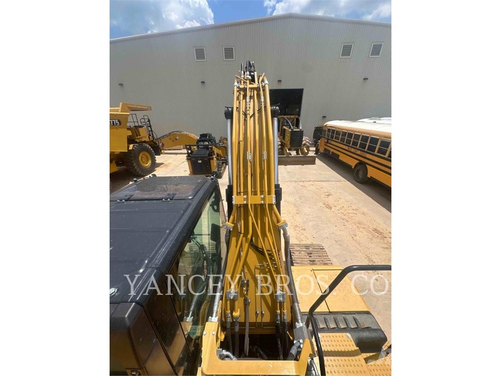 CAT 323 HTH 履带挖掘机