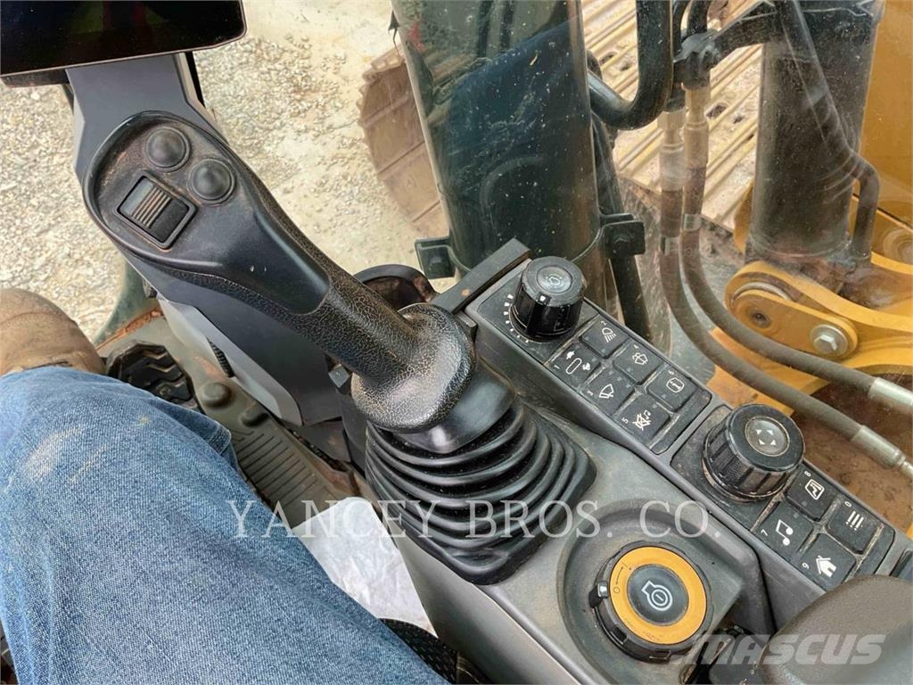 CAT 323 QC Crawler excavators