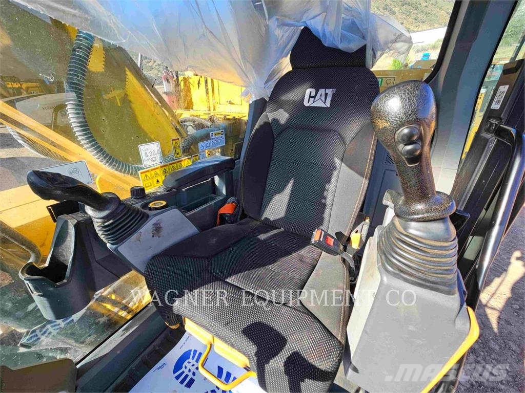 CAT 32307 Gravemaskiner på larvebånd