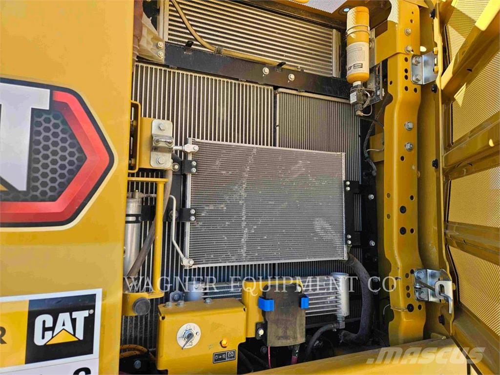 CAT 32307 Gravemaskiner på larvebånd