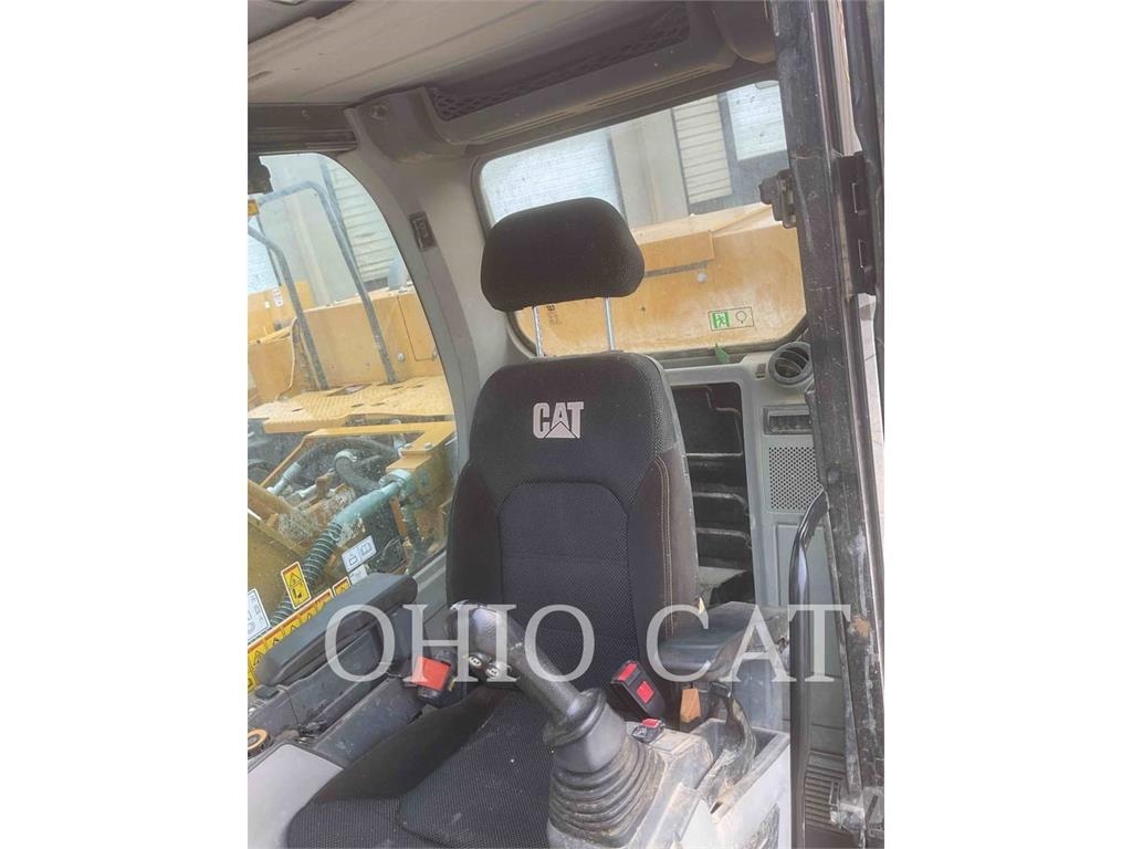 CAT 32307 Kāpurķēžu ekskavatori