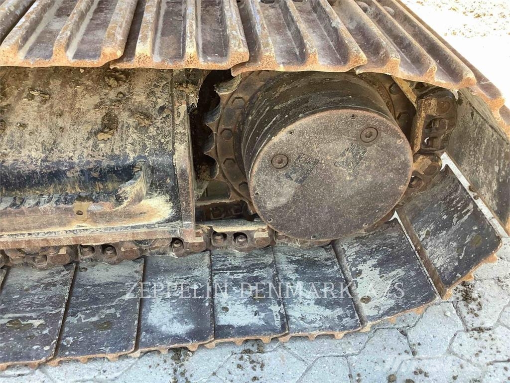 CAT 32307 Rupsgraafmachines