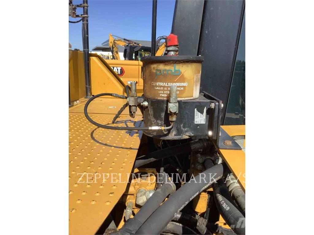 CAT 32307 Rupsgraafmachines