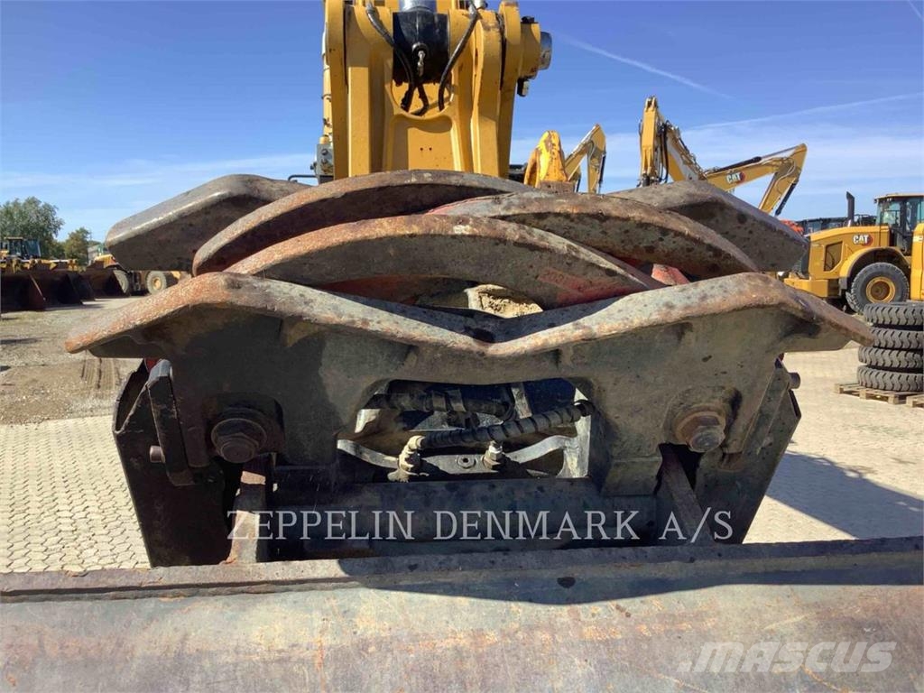 CAT 32307 Rupsgraafmachines