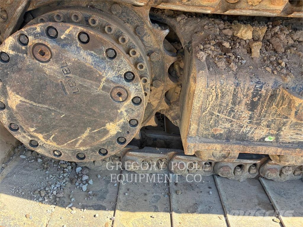 CAT 32307 Bagri goseničarji